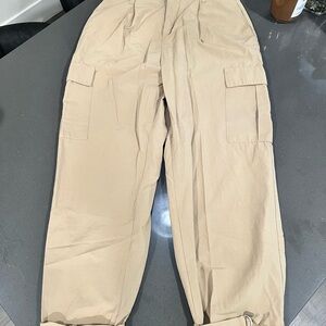 Zara Women’s Beige Cargo Pants